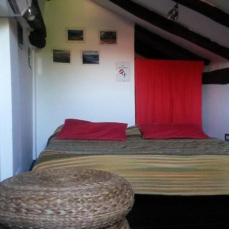 Pisolo in città casa vacanze nel centro storico Bolonha Exterior foto