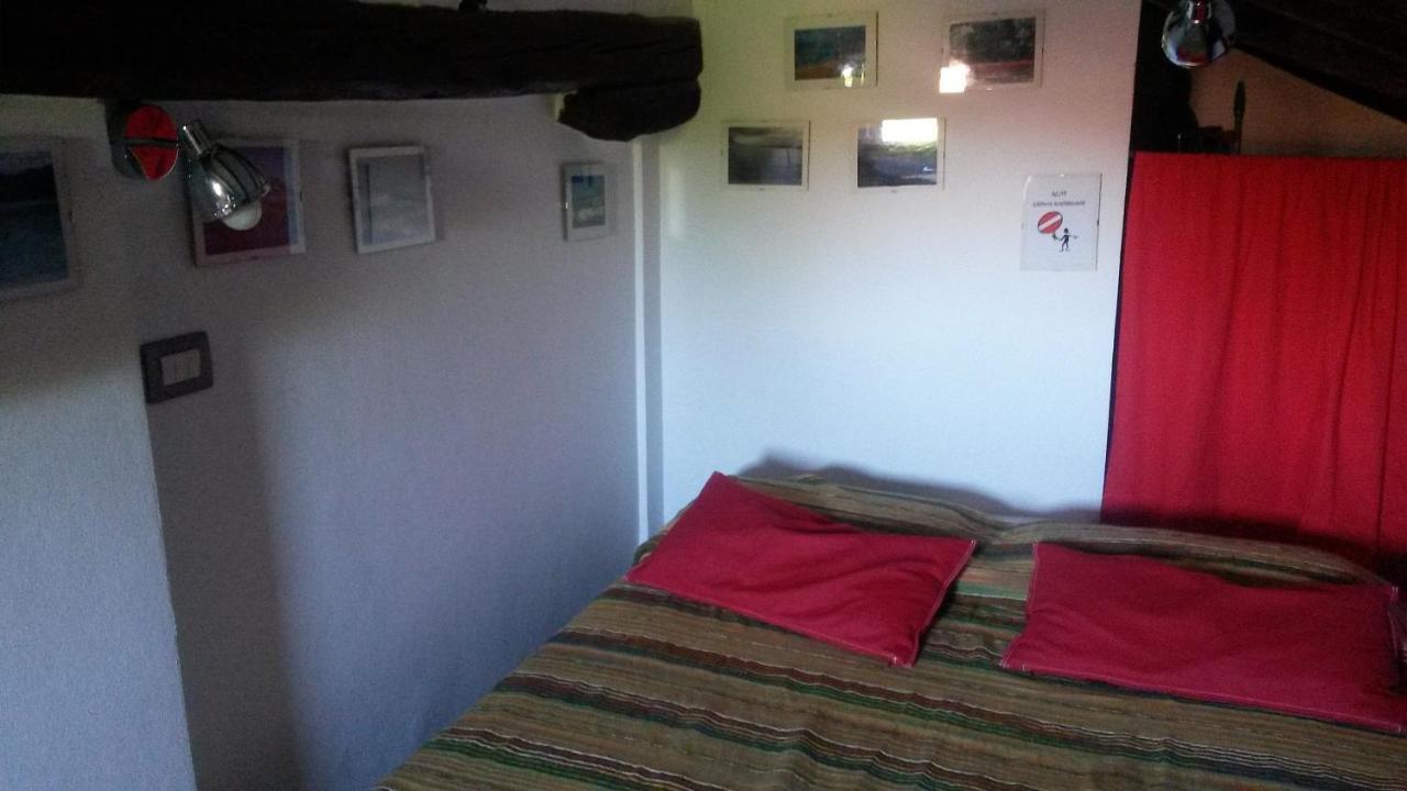 Pisolo in città casa vacanze nel centro storico Bolonha Exterior foto