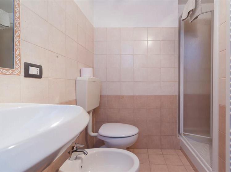 Pisolo in città casa vacanze nel centro storico Bolonha Exterior foto